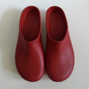 Sloggers Womens Size 8 Red Slip On Clogs